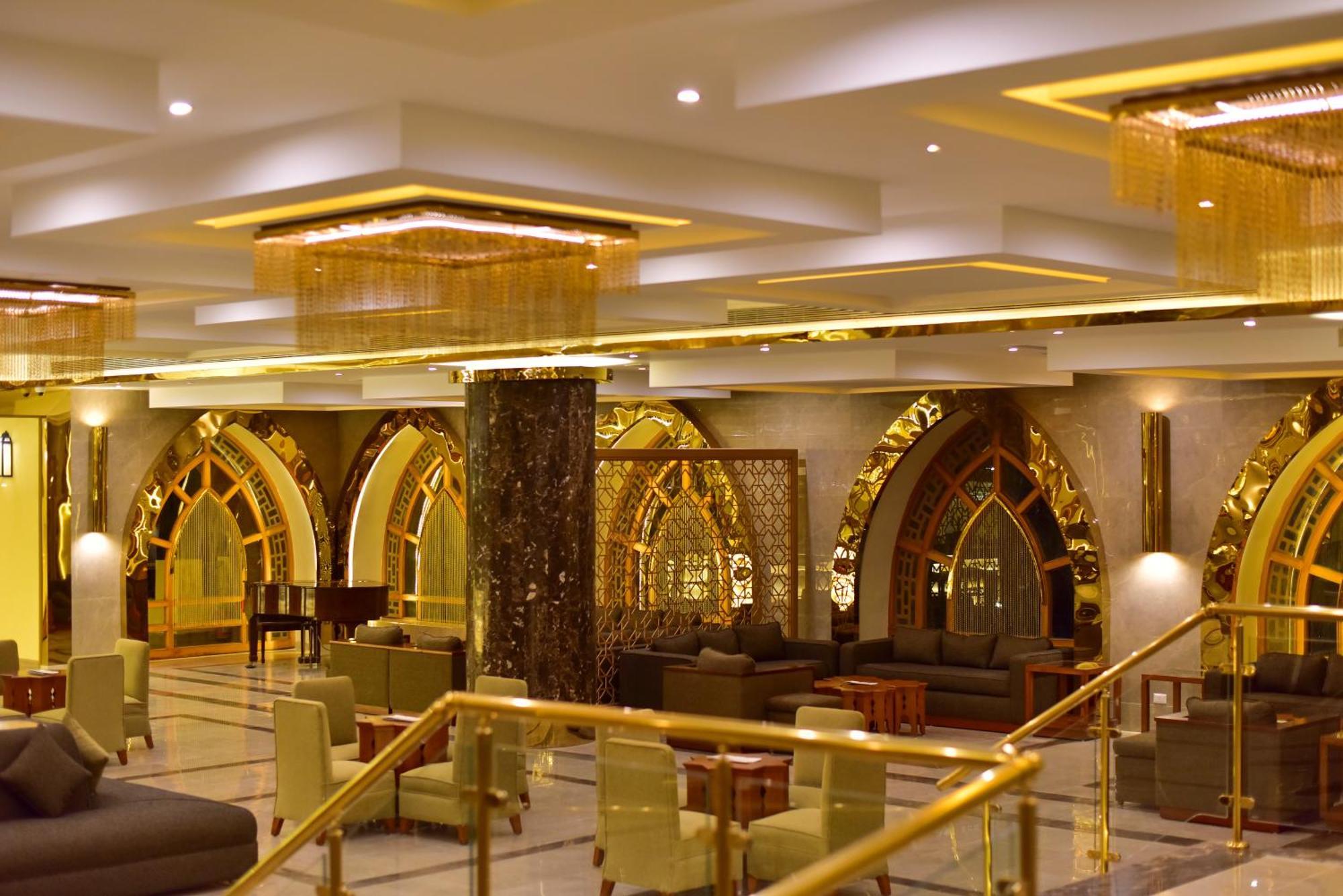 The Grand Hotel Sharm El Sheikh 외부 사진 The interior of the hotel